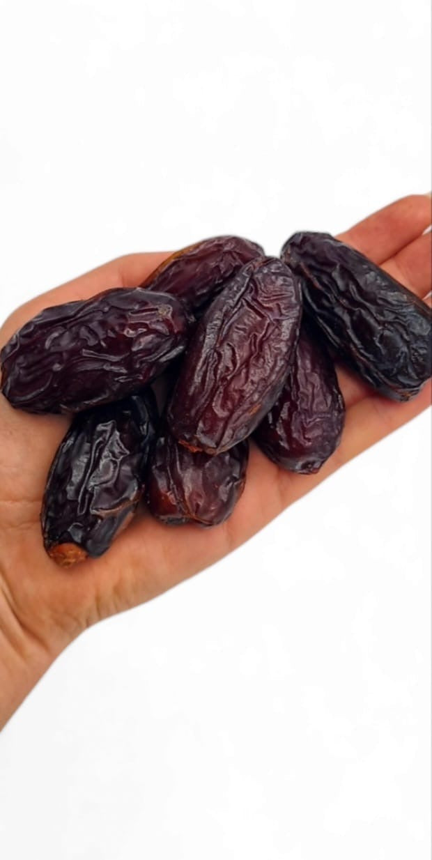 Die erstaunlichen gesundheitlichen Vorteile von Datteln: Warum sie in deine Ernährung gehören