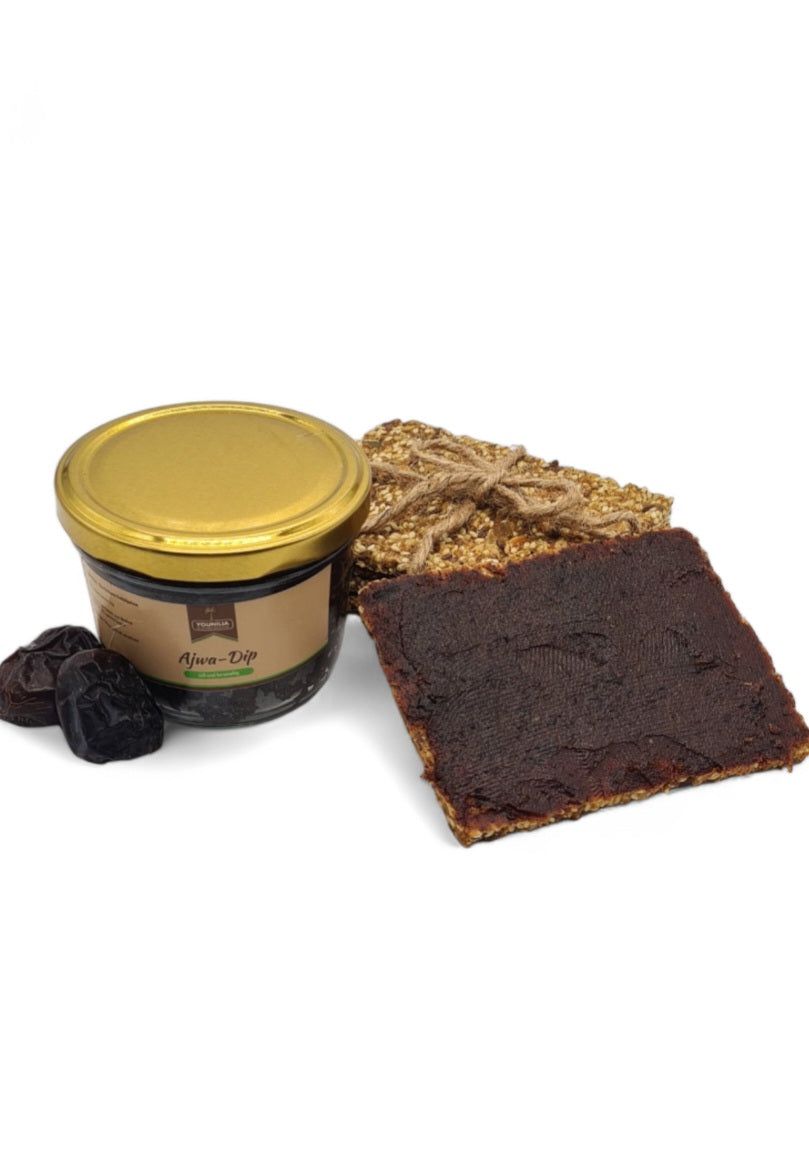Ajwa-Dip von YOUNILIA mit Datteln und Knäckebrot – gesund und aromatisch